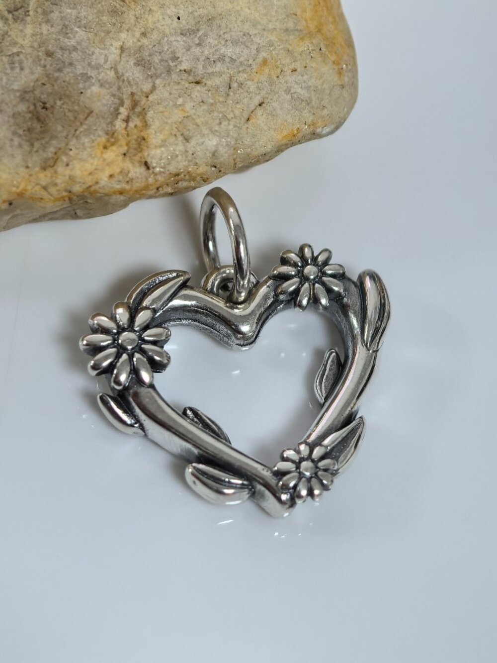 James Avery Flowering Vines Heart Charm, S925 Silver Jewelry (Women's)